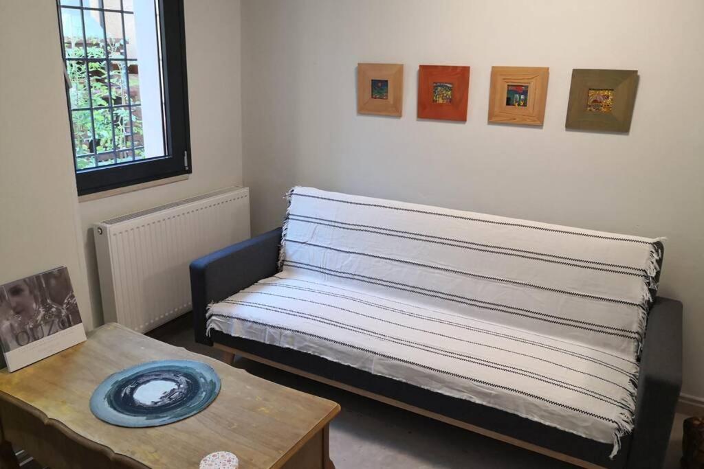 Apartamento Cozy House With Garden In The Old Town Tesalónica Exterior foto